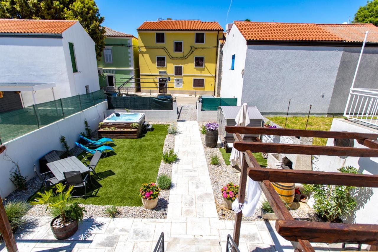 Apartments Mikulin Family Punat Dış mekan fotoğraf